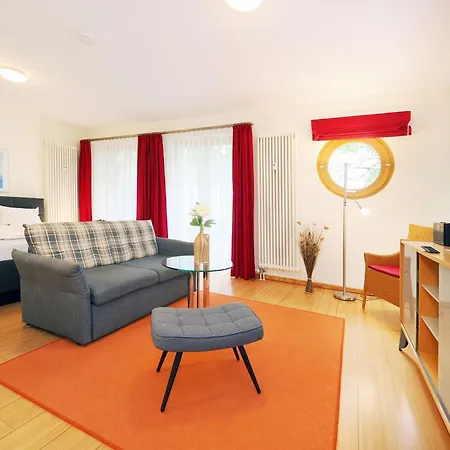 Kaiservillen - 1-raum-ferienwohnung Mit Terrasse Dg23 Appartamento *